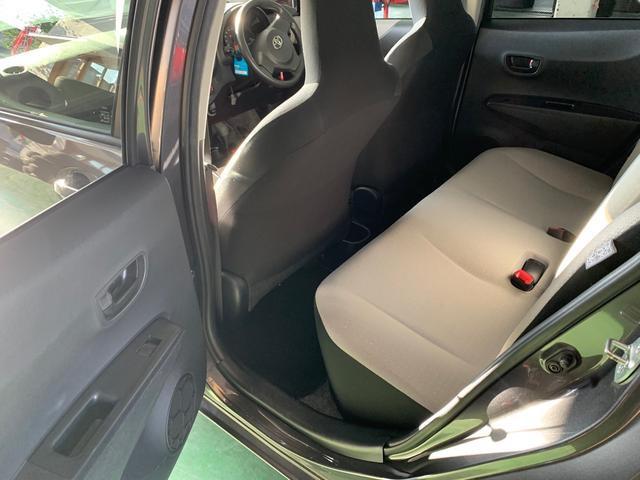 TOYOTA VITZ 2012